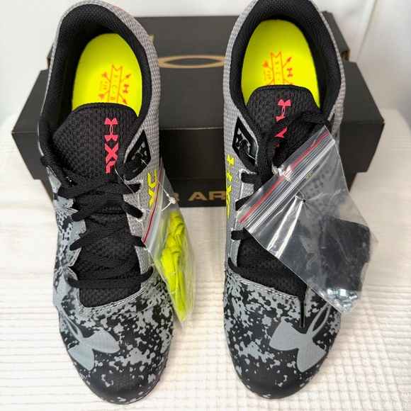 Under Armour XC Brigade Spikes, Grey and Black, 12 - Picture 2 of 9